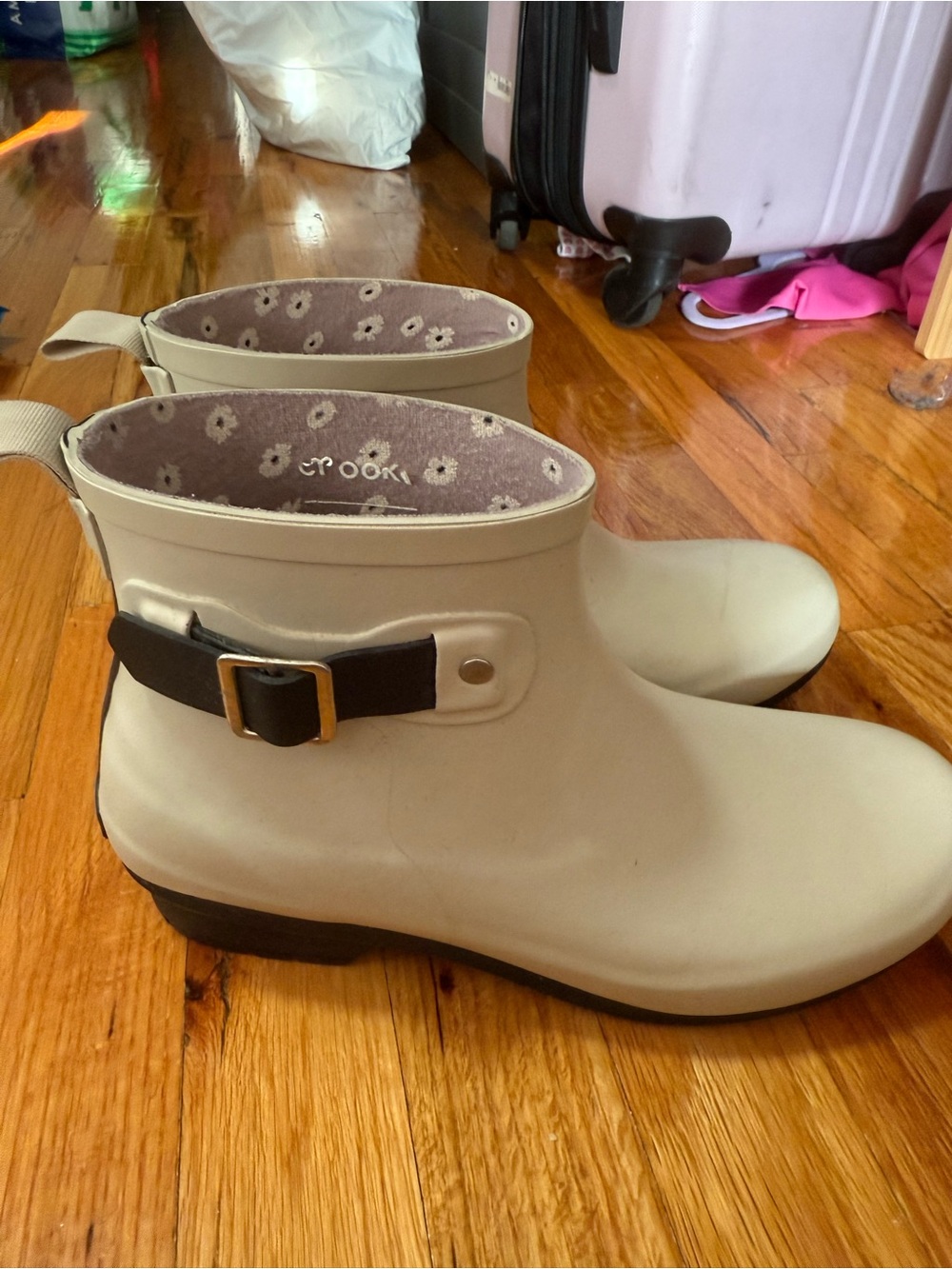 Short Rubber Rain Boots in Light Beige